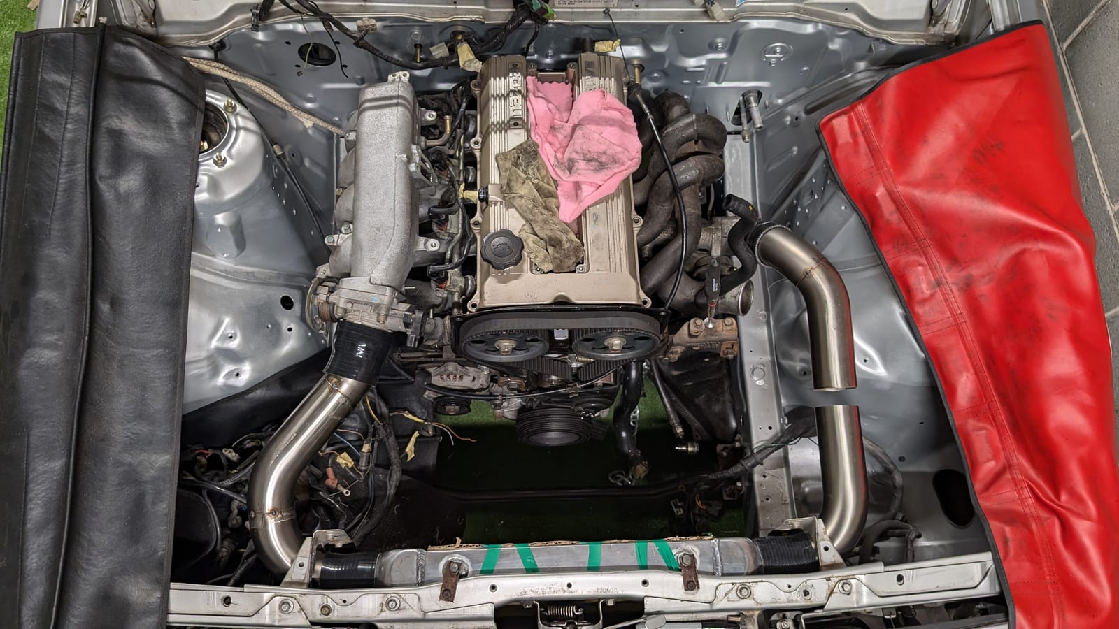 Intercooler piping routed both sides