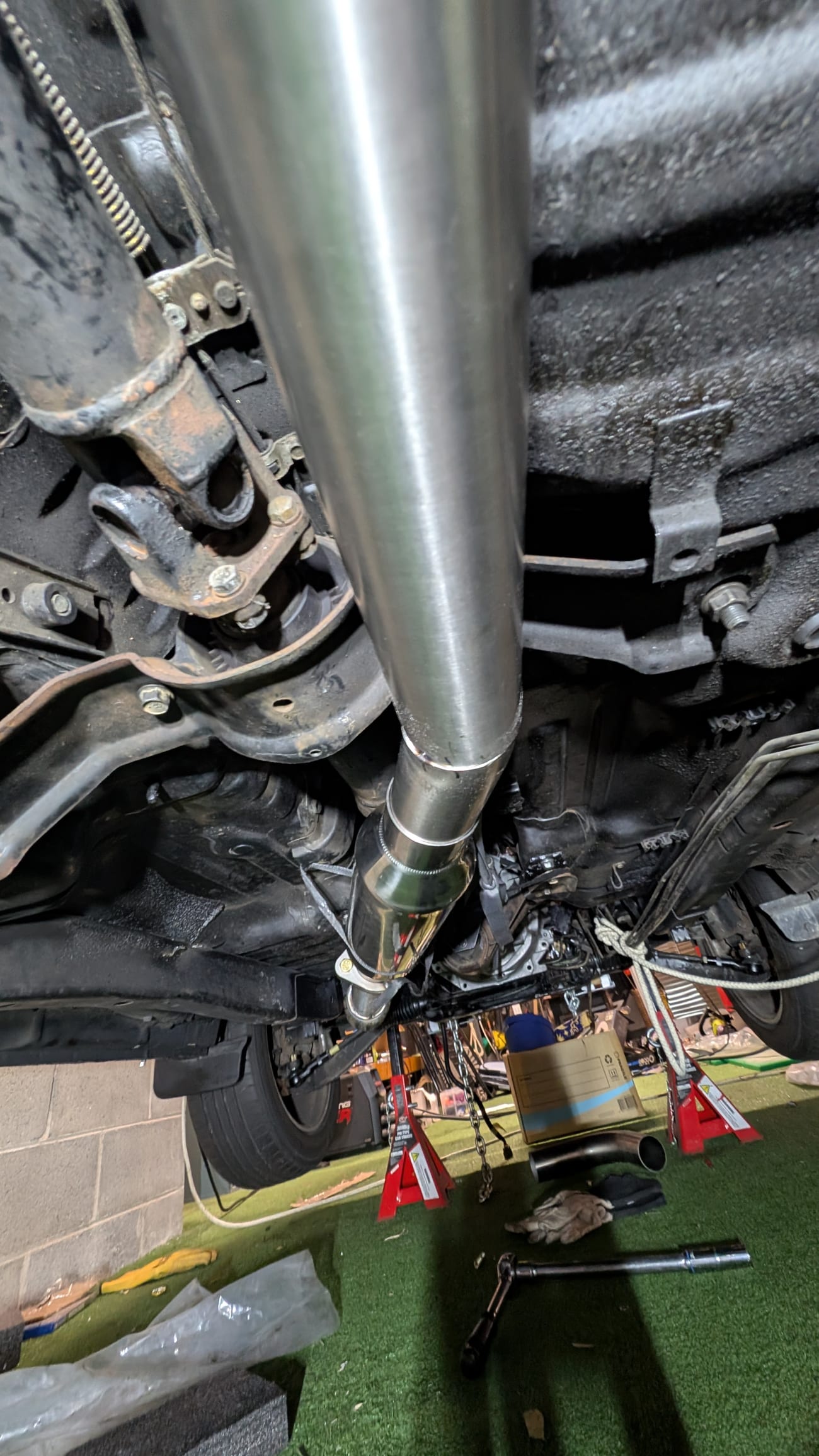 Underbody stainless run
